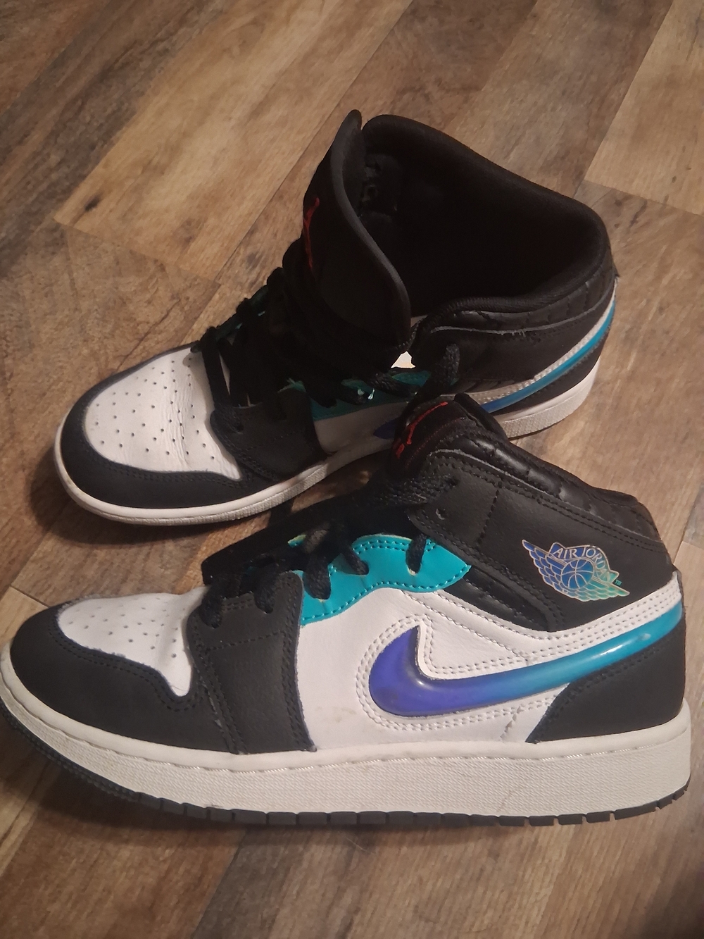 Jordan Air Jordan 1 Mid 'Black Hyper Royal' Men's Black & White Sneakers